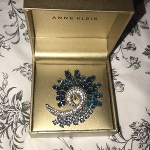 Anne Klein pin brand new